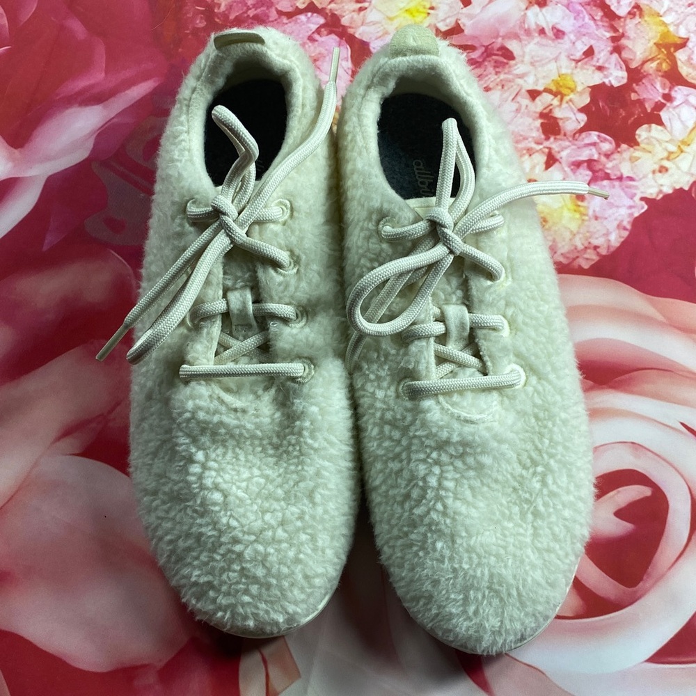 ALLBIRDS Wool Runners White Fluff Limited Edition Sherpa Look NEW Sneakers